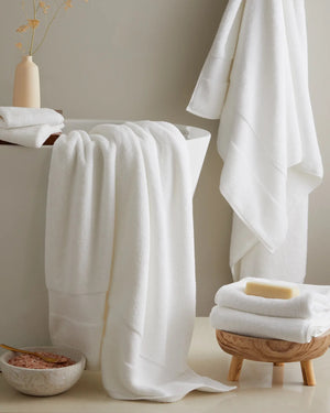 Open image in slideshow, Ultra Plush Bath Sheet Bundle
